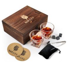 Whiskey glasses with cooling cubes and tongs